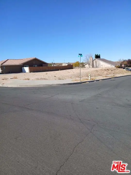 14020 N Topmast Drive, Helendale, CA 92342 - Image #3