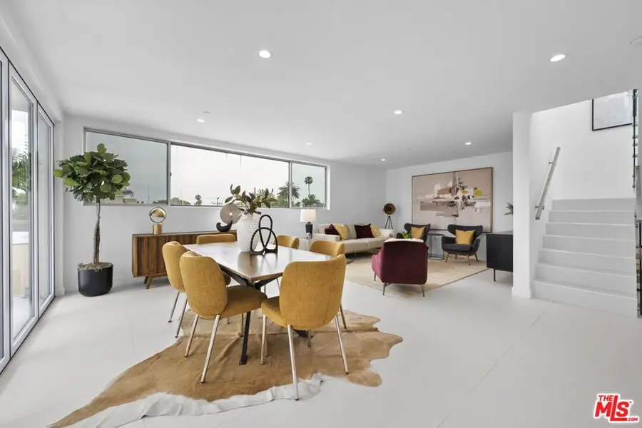 621 N Kings Road #3, West Hollywood, CA 90048 - Image #3