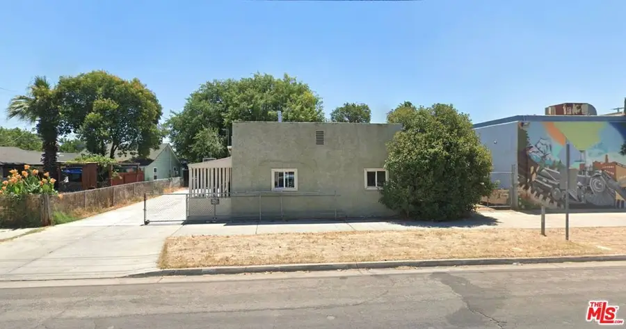 321 W Minarets Avenue, Fresno, CA 93650 - Image #2