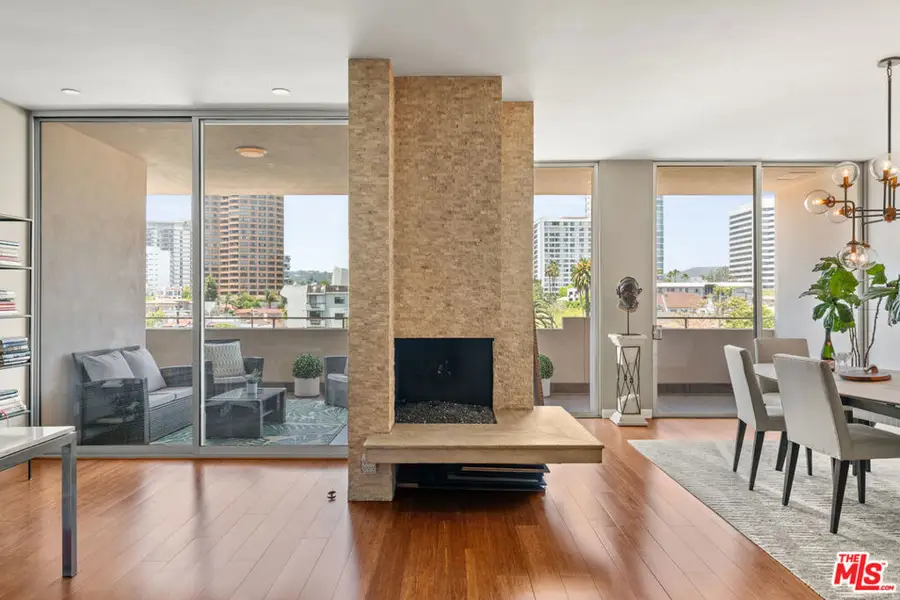 1333 S Beverly Glen Boulevard #703, Los Angeles, CA 90024 - Image #2