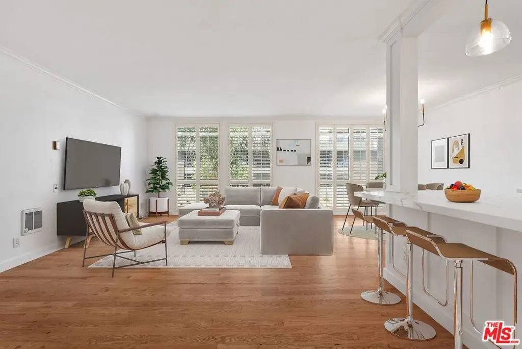 7270 Hillside Avenue #302, Los Angeles, CA 90046 - Image #1