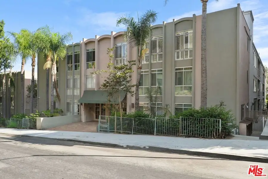 7270 Hillside Avenue #302, Los Angeles, CA 90046 - Image #2