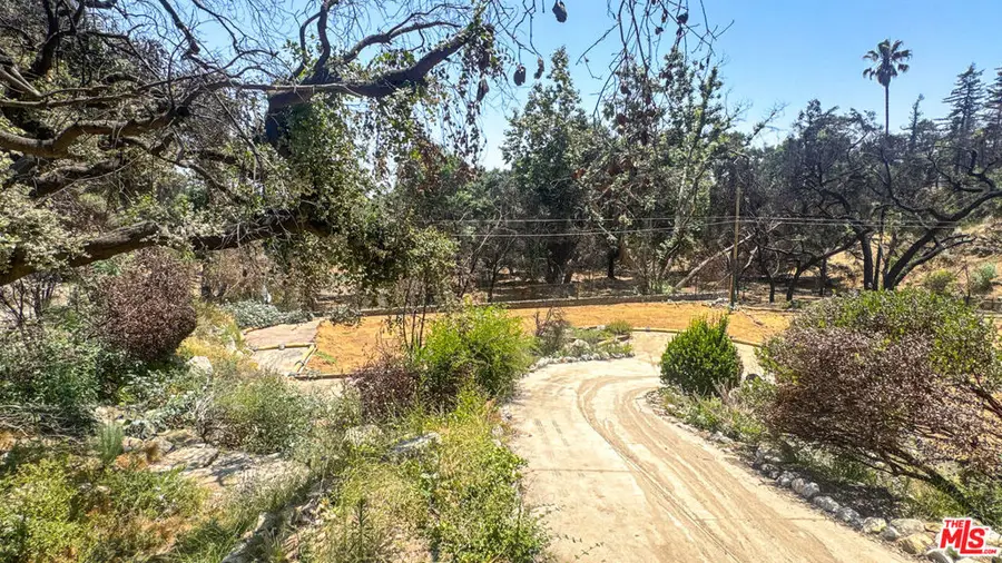 1308 Sunny Oaks Circle, Altadena, CA 91001 - Image #2