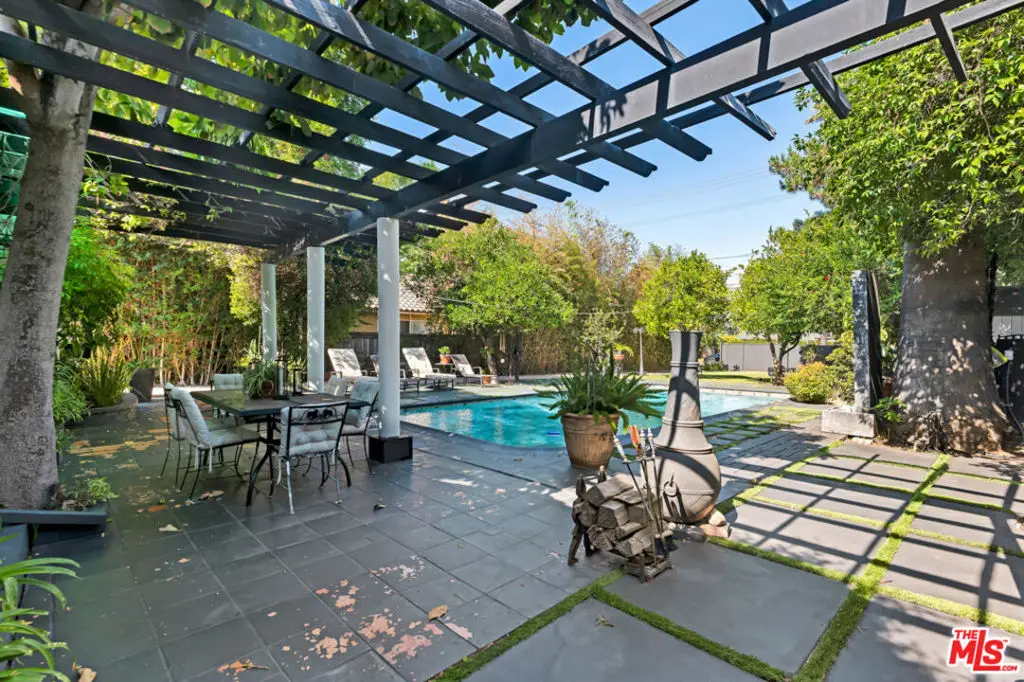 5341 Mecca Avenue, Tarzana, CA 91356 - Image #1