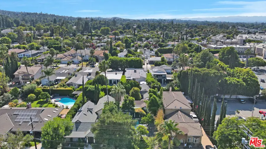 5341 Mecca Avenue, Tarzana, CA 91356 - Image #3