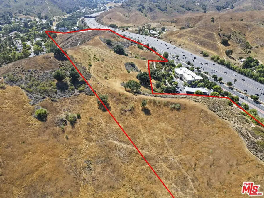 27300 Agoura Road, Calabasas, CA 91301 - Image #2