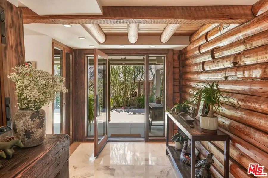 7336 Studio Road, Canoga Park, CA 91304 - #2