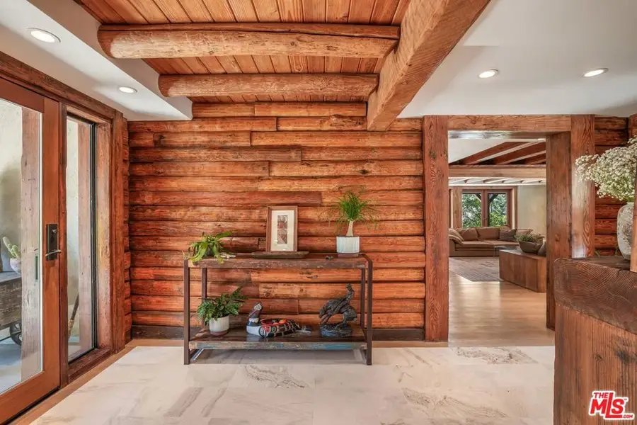 7336 Studio Road, Canoga Park, CA 91304 - #3