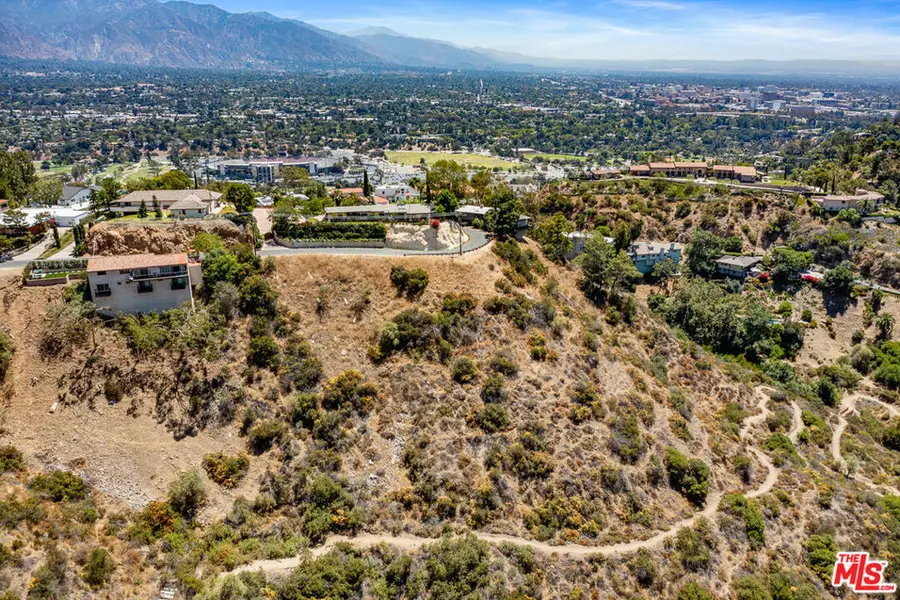 1504 Glen Oaks Boulevard, Pasadena, CA 91105 - Image #3