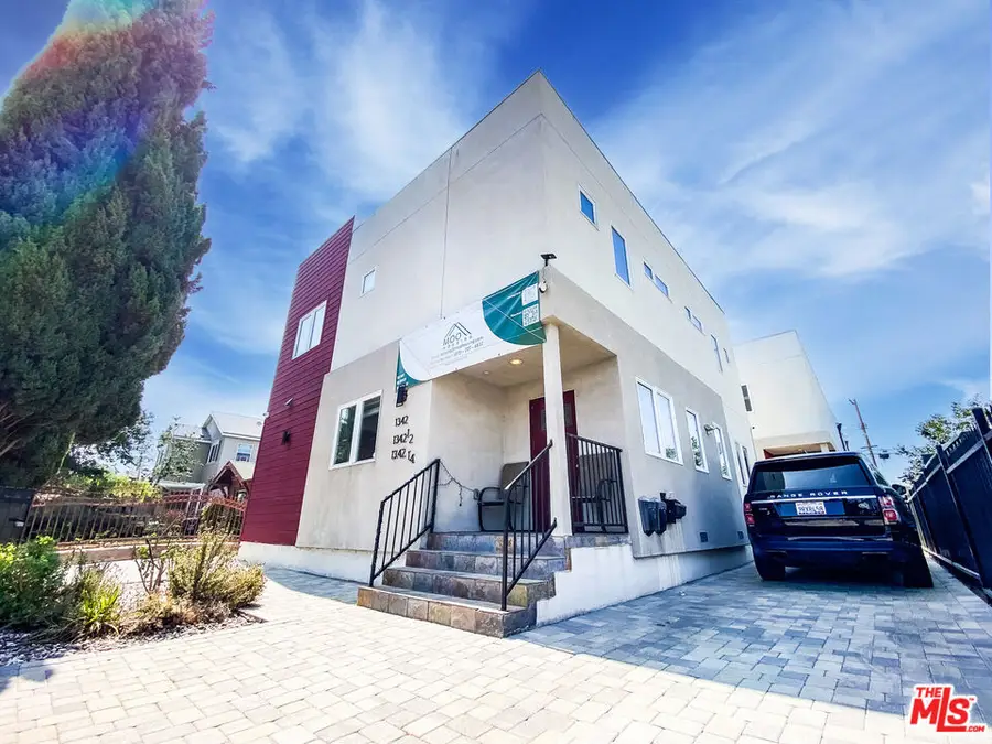 1340 W 37th Street, Los Angeles, CA 90007 - Image #2