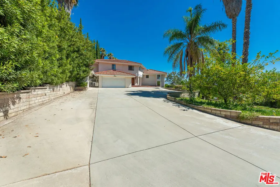 2357 Knob Hill Drive, Riverside, CA 92506 - Image #2