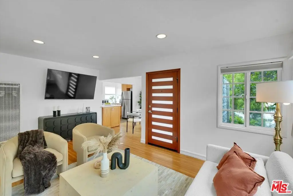 828 Hill Street, Santa Monica, CA 90405 - Image #1
