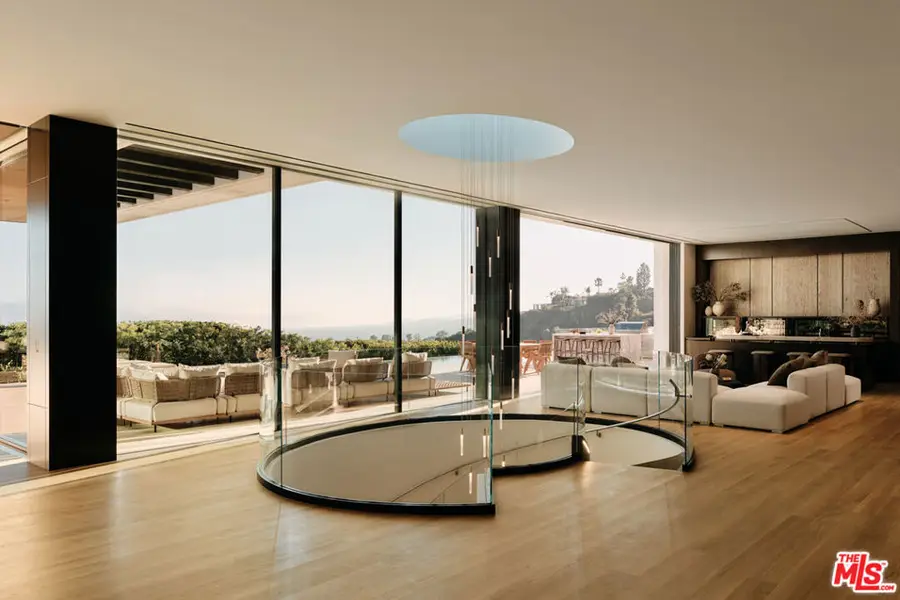 9259 Robin Drive, Los Angeles, CA 90069 - Image #3