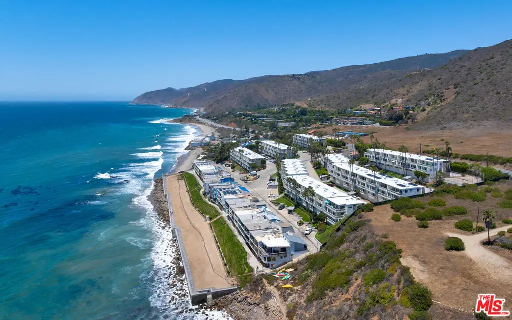 11964 Whalers Lane, Malibu, CA 90265 - Image #1