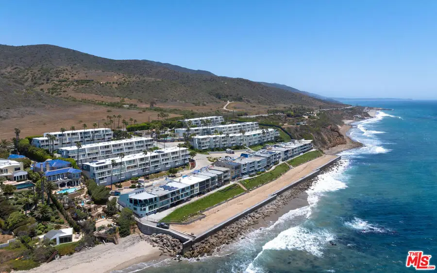 11964 Whalers Lane, Malibu, CA 90265 - Image #2