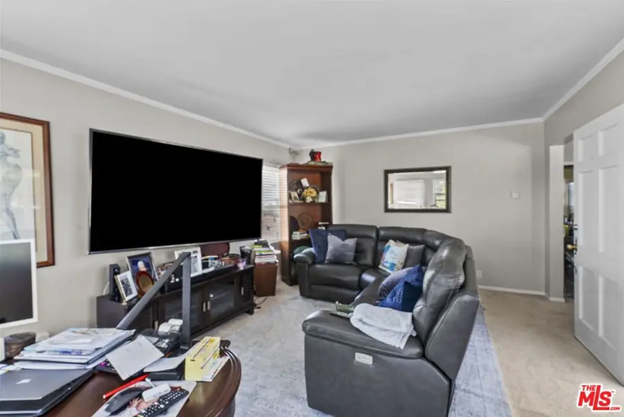 6111 S Fairfax Avenue, Los Angeles, CA 90056 - Image #3