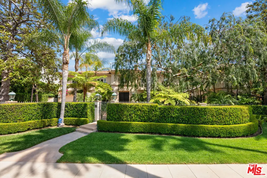 814 N Bedford Drive, Beverly Hills, CA 90210 - Image #1