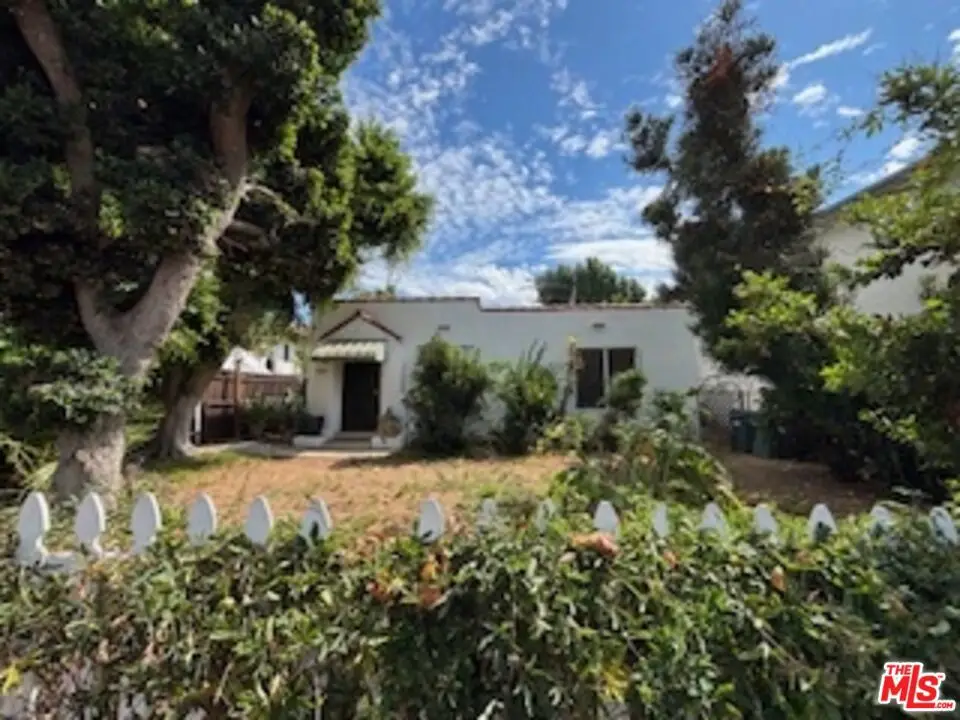 1028 N Hayworth Avenue, West Hollywood, CA 90046 - Image #1