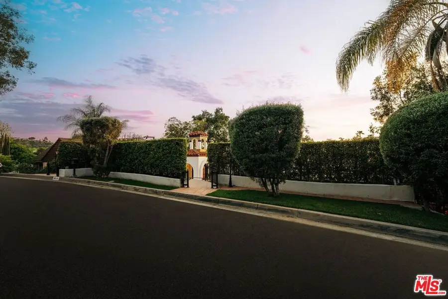 1664 Las Flores Drive, Glendale, CA 91207 - #3