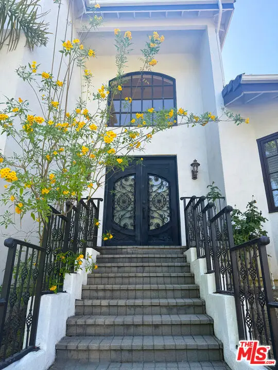 15020 Encanto Drive, Sherman Oaks, CA 91403 - Image #2