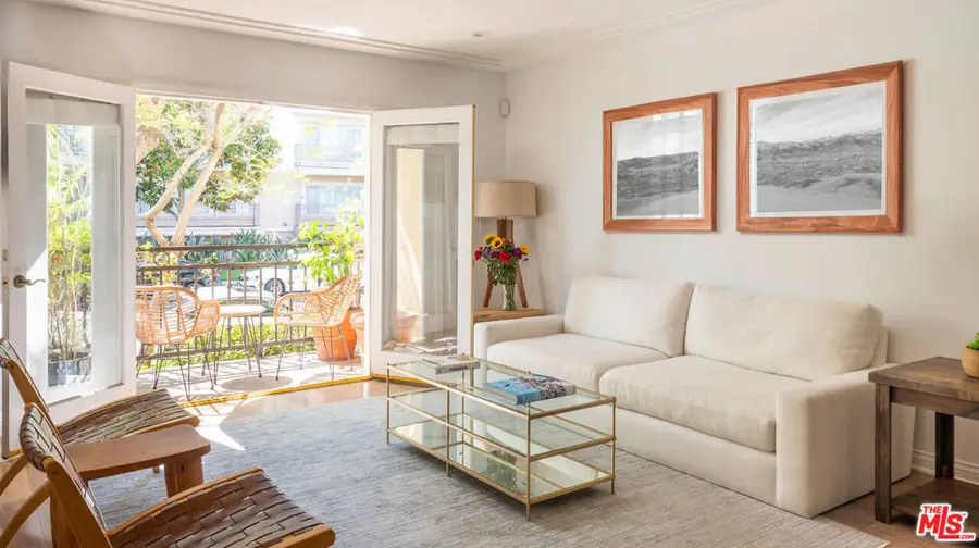 146 S Clark Drive #101, West Hollywood, CA 90048 - Image #3