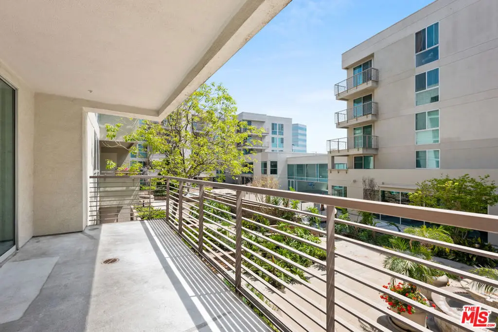 267 S San Pedro Street #211, Los Angeles, CA 90012 - Image #1