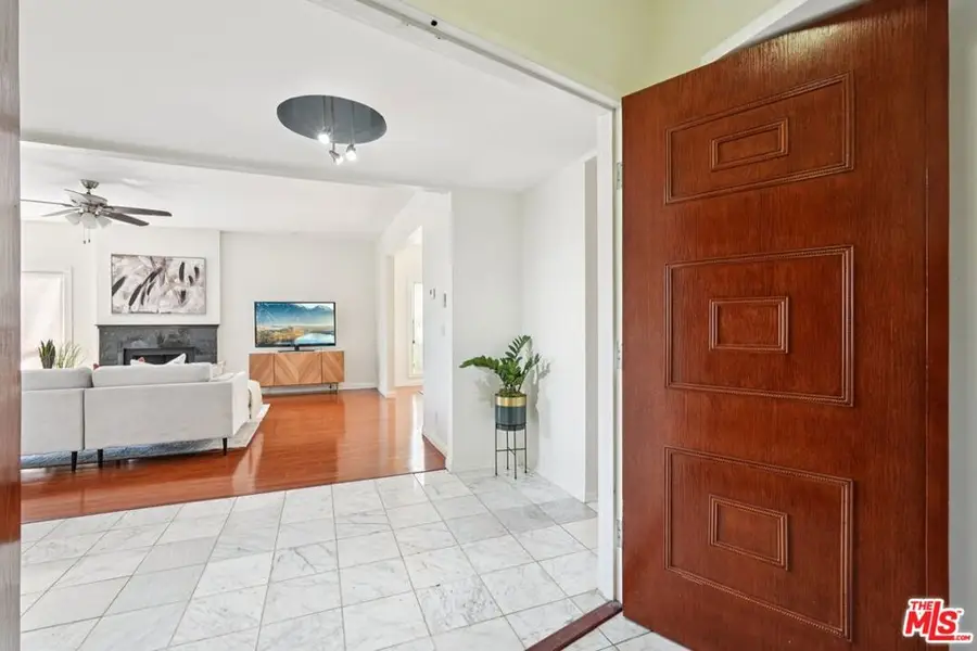 1209 Amherst Avenue #201, Los Angeles, CA 90025 - Image #3