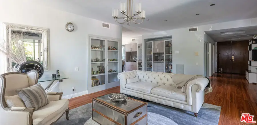 4822 Van Noord Avenue #6, Sherman Oaks, CA 91423 - Image #2
