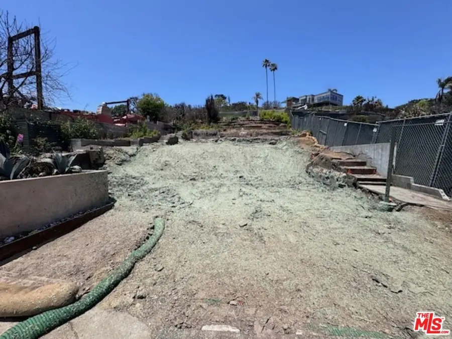 16645 Akron Street, Pacific Palisades, CA 90272 - #3