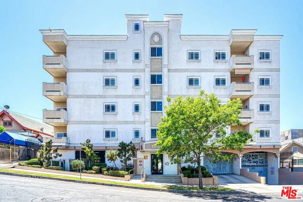 1043 S Kenmore Avenue #201, Los Angeles, CA 90006 - Image #1