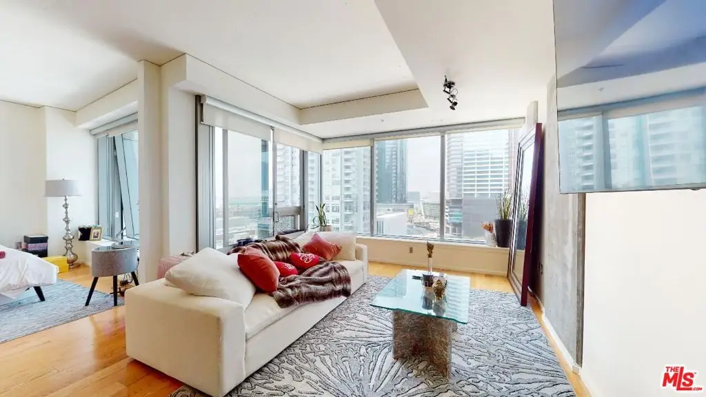 1155 S Grand Avenue #1106, Los Angeles, CA 90015 - Image #1