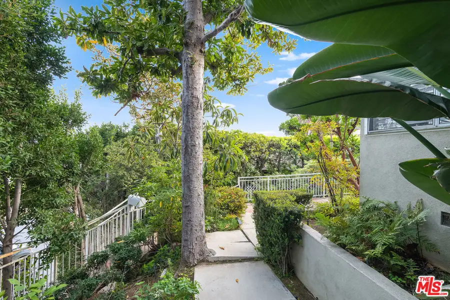 1211 Hilldale Avenue, West Hollywood, CA 90069 - Image #3