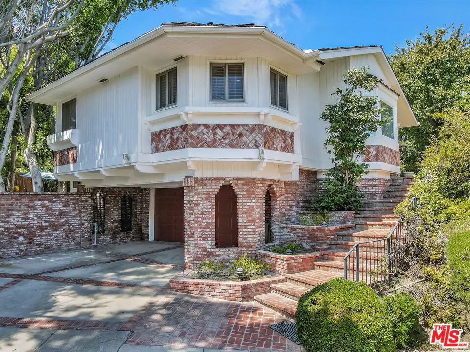 5025 Delita Place, Woodland Hills, CA 91364 - Image #1