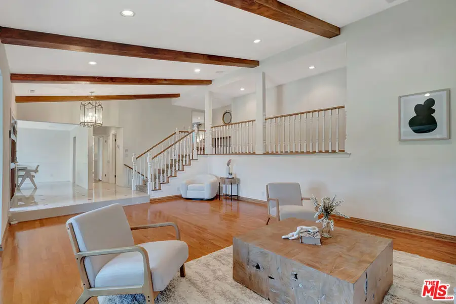 5025 Delita Place, Woodland Hills, CA 91364 - Image #3