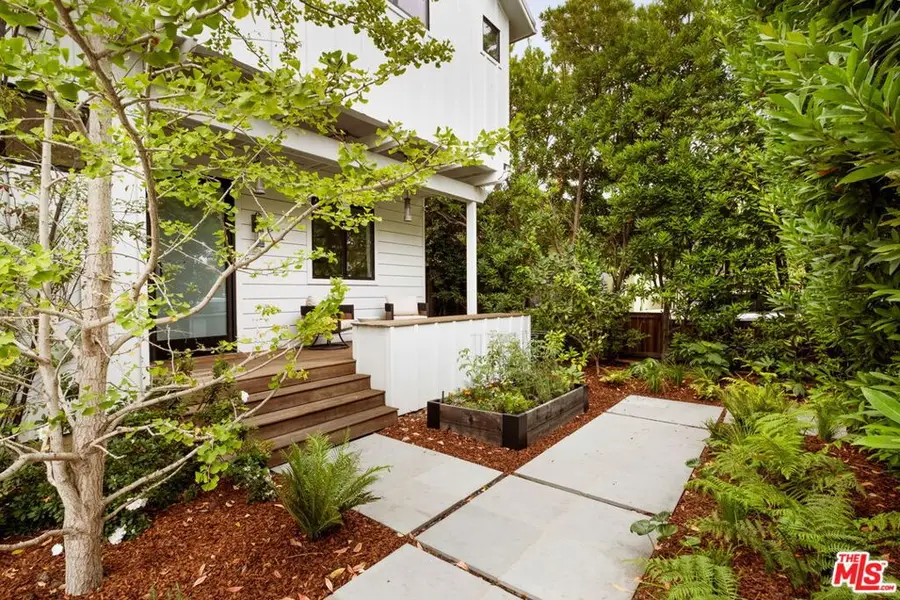 1023 Superba Avenue, Venice, CA 90291 - Image #3