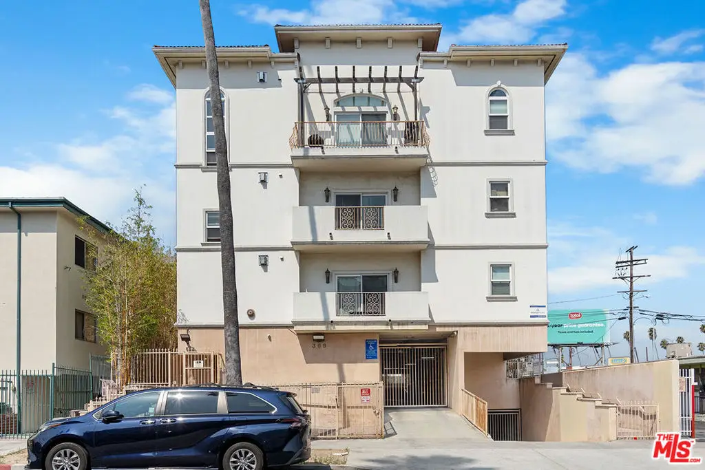 309 S Mariposa Avenue #301, Los Angeles, CA 90020 - Image #1