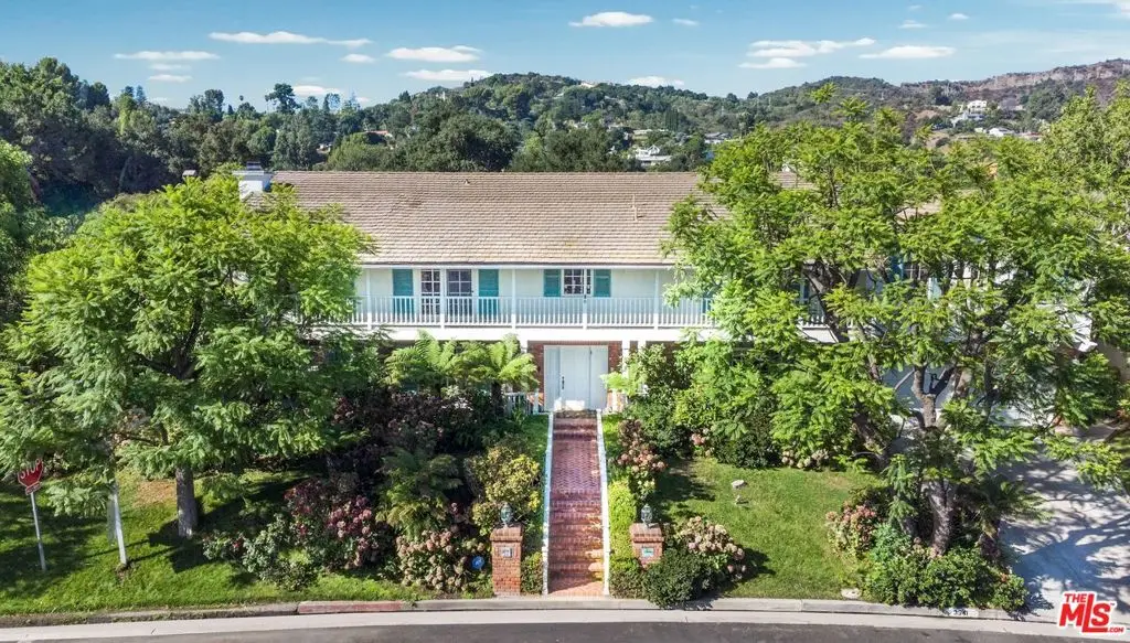 3541 Westfall Drive, Encino, CA 91436 - Image #1