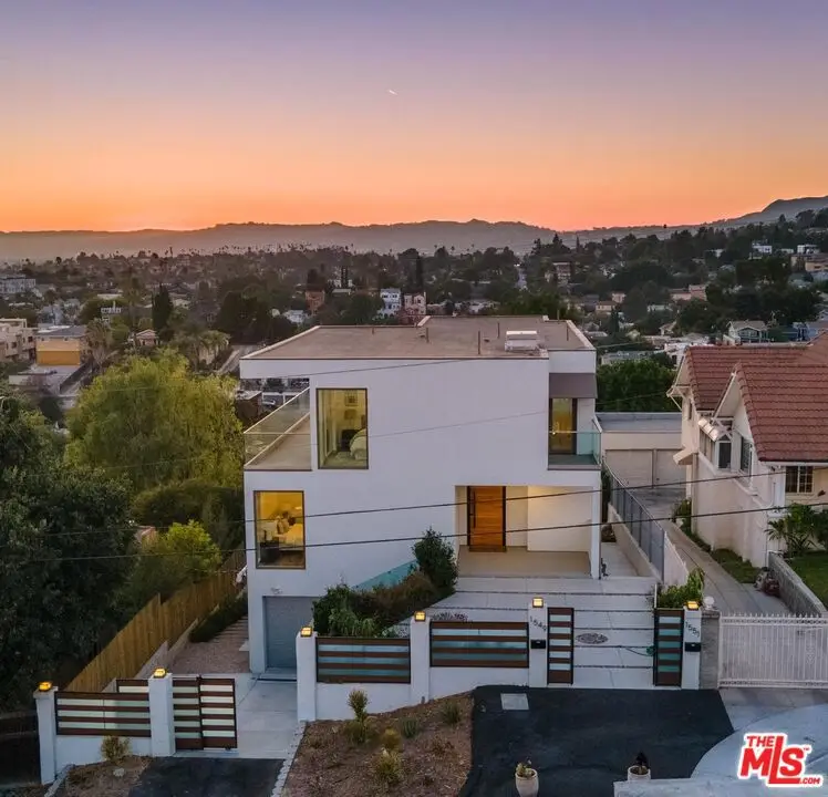 1551 Lucretia Avenue, Los Angeles, CA 90026 - Image #3