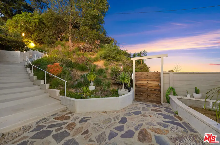 8494 Cole Crest Drive, Los Angeles, CA 90046 - Image #3