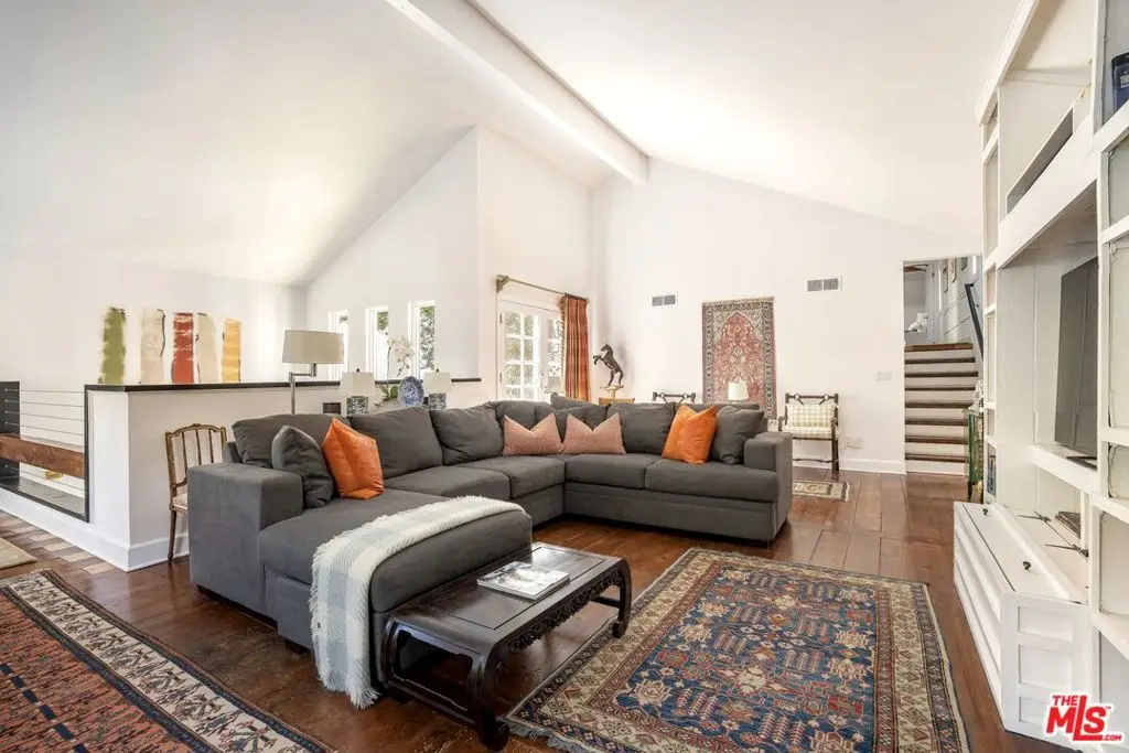 1647 N Beverly Glen Boulevard, Los Angeles, CA 90077 - Image #1