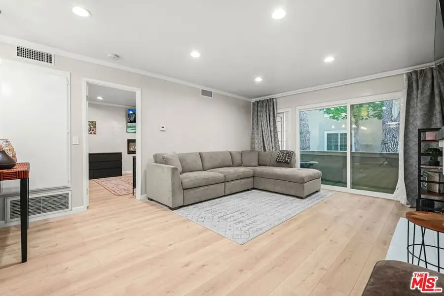 8726 Beckenham Lane #A, Inglewood, CA 90305 - Image #3