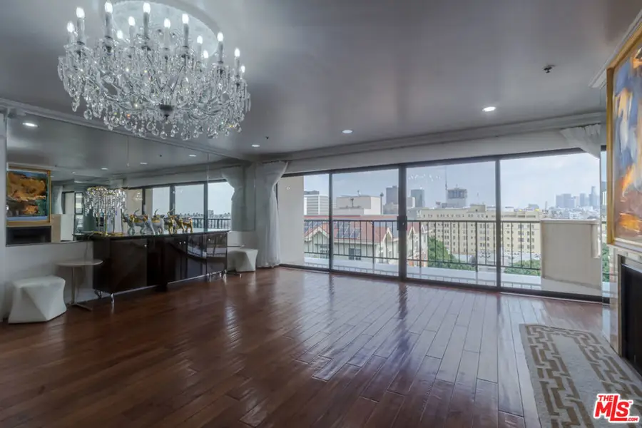 727 S Ardmore Avenue #906, Los Angeles, CA 90005 - Image #3