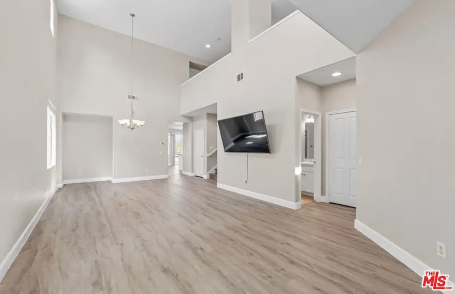 19723 Ellis Henry Court, Santa Clarita, CA 91321 - Image #2