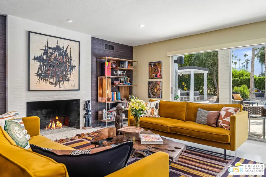 2455 S Via Lazo, Palm Springs, CA 92264 - Image #2