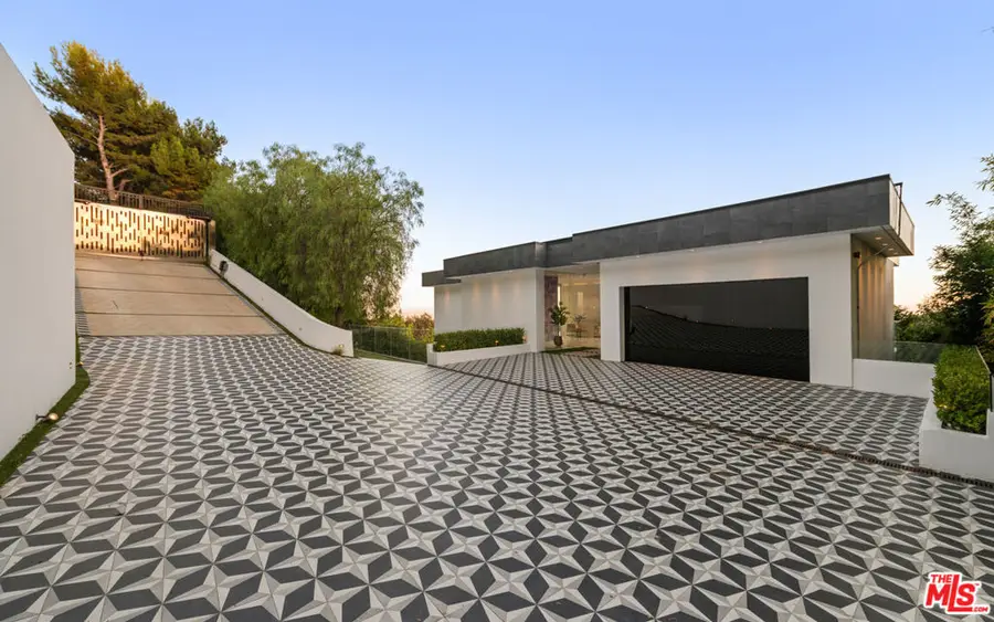 7080 Mulholland Drive, Los Angeles, CA 90068 - Image #3