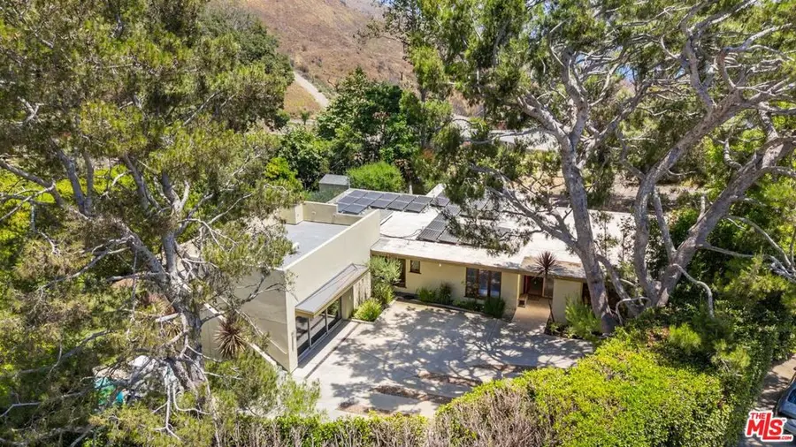 20556 Little Rock Way, Malibu, CA 90265 - Image #2