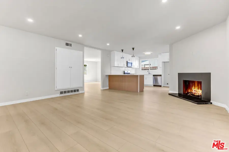 23335 Schoolcraft Street, West Hills, CA 91307 - Image #3