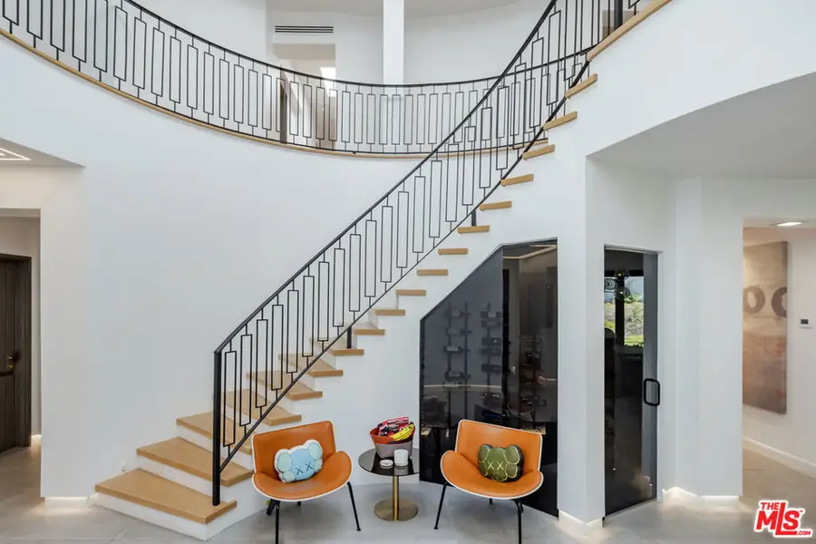 4965 Avenida Oriente, Tarzana, CA 91356 - #3