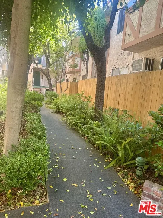 12030 Rochester Avenue #207, Los Angeles, CA 90025 - Image #3