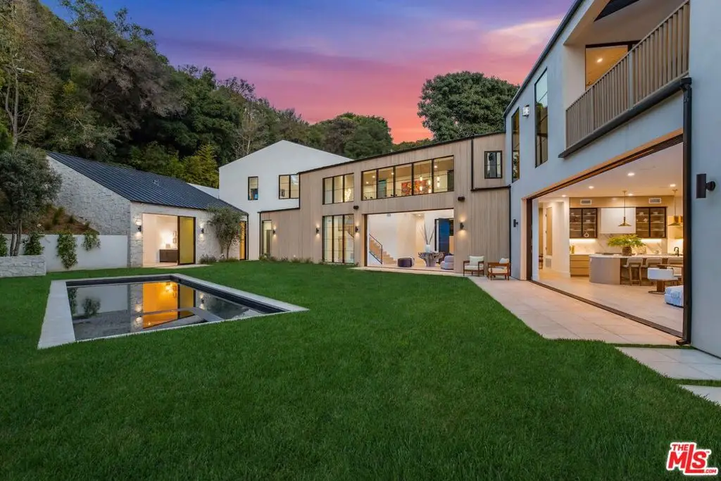 1749 Mandeville Lane, Los Angeles, CA 90049 - Image #1